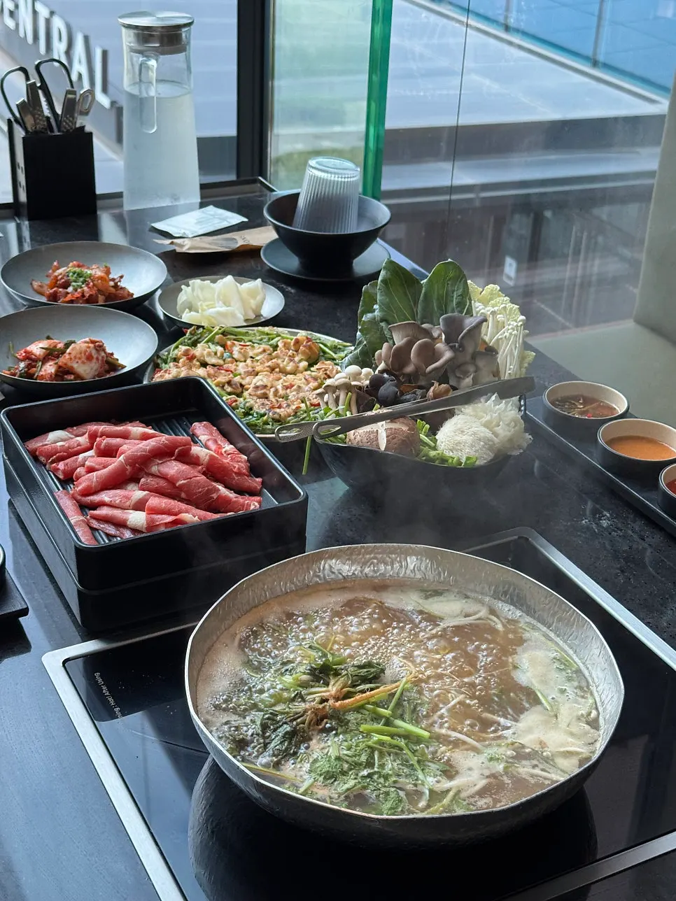 Shabu-shabu meal at Yunseul near Seoul Station
