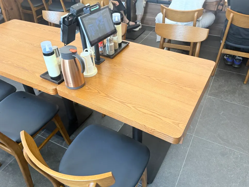 Two-person table at Kosi