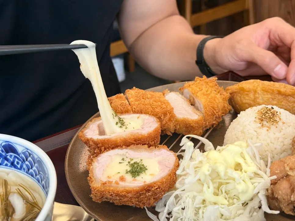 Cheese donkatsu with stretching cheese