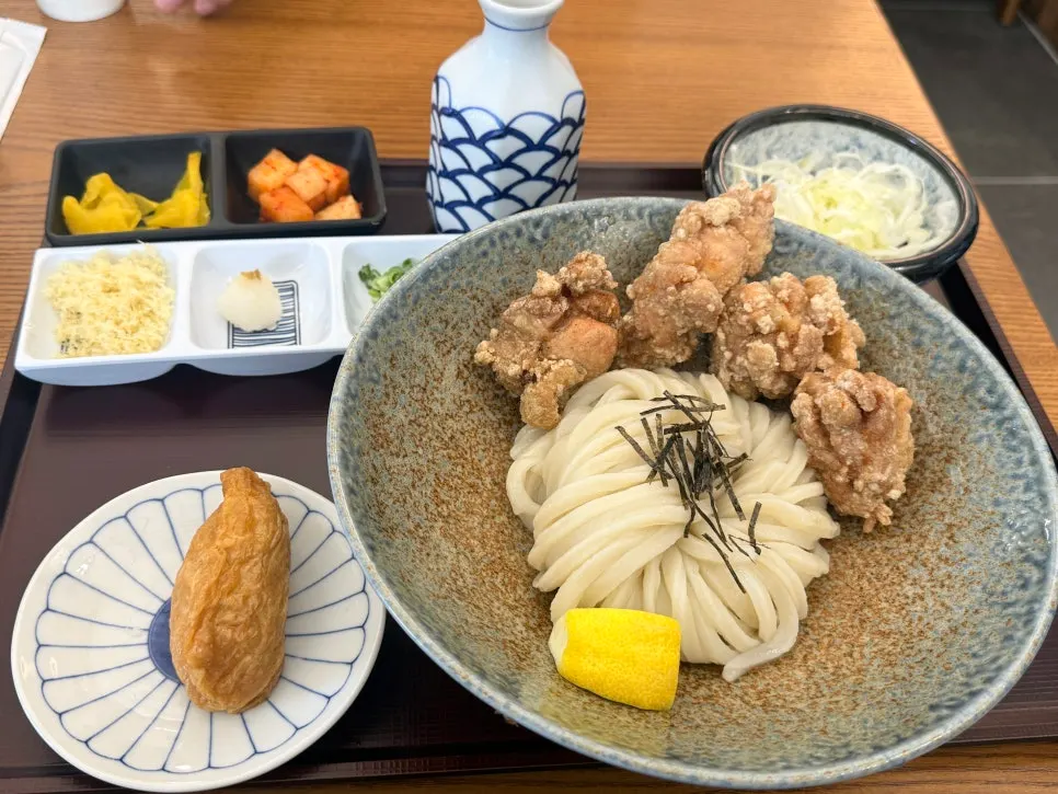 Sanuki-style bukkake udon