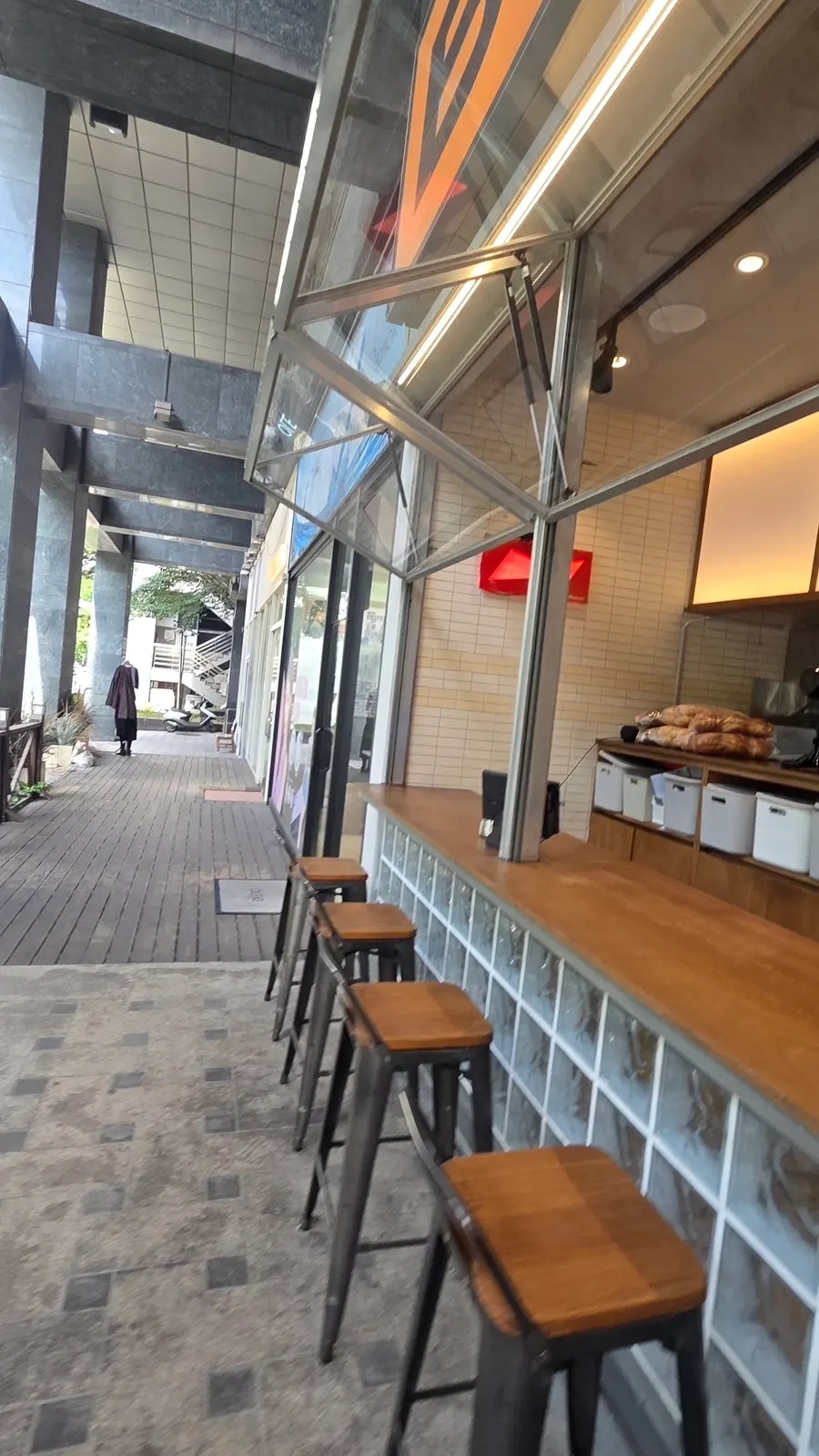 데일리픽스 서울대입구점 외관 사진