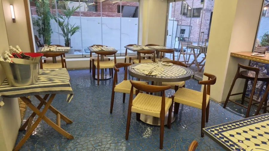Indoor seating at Billadeubeulleu Seongsu