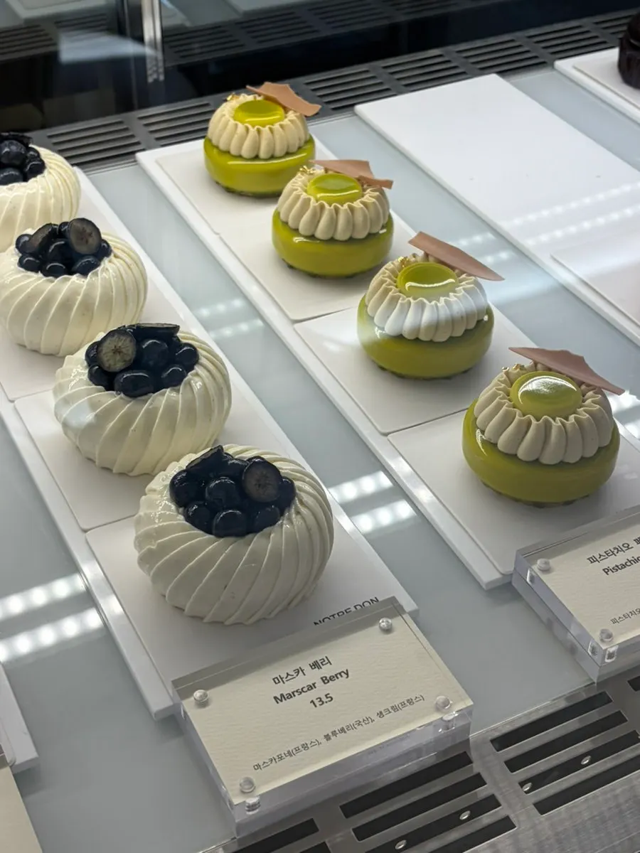 Photo related to the Valrhona chocolate menu event