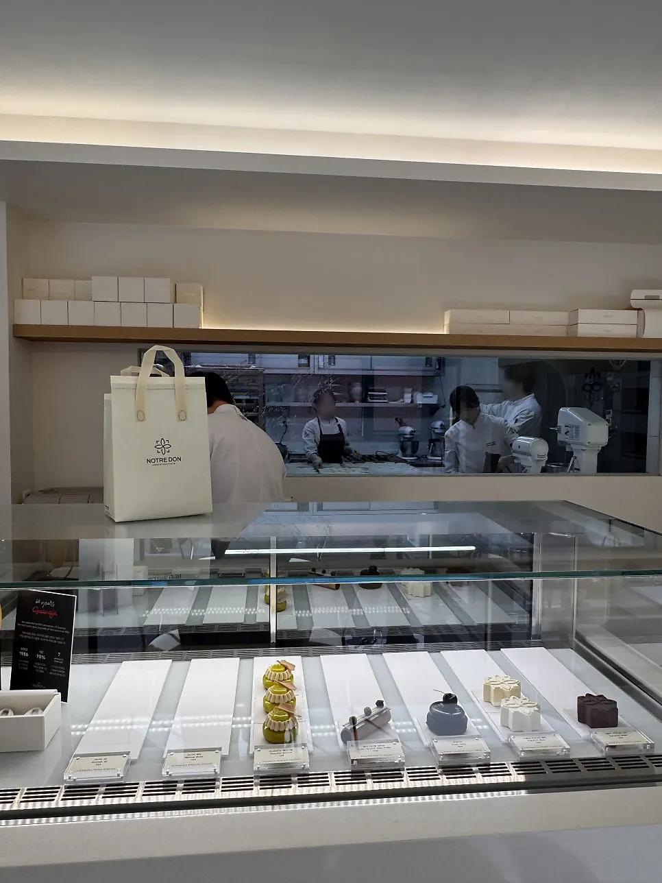 Dessert showcase visible right at the entrance of Notldun
