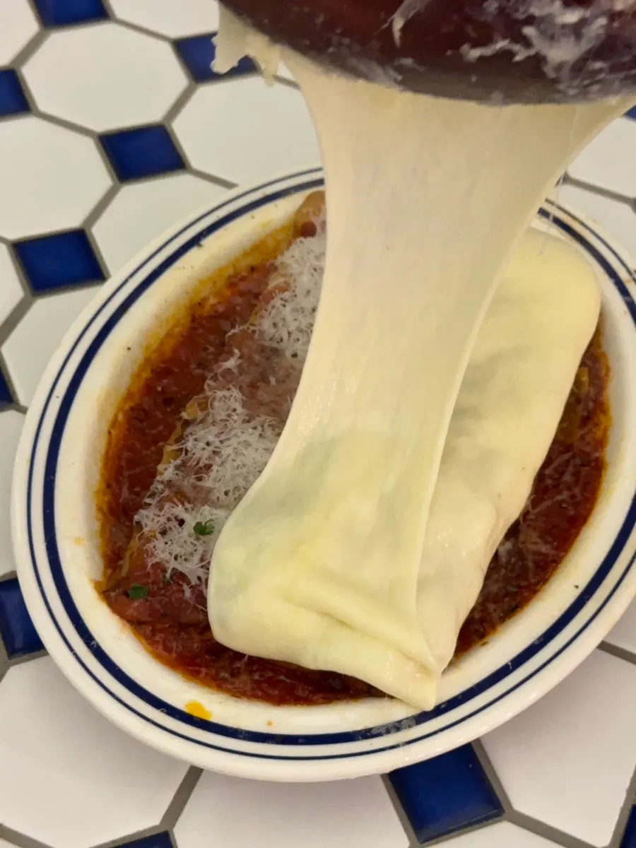 Billadeubeulleu's signature aligot cheese lasagna