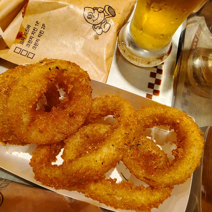 Onion rings, the swapped side dish