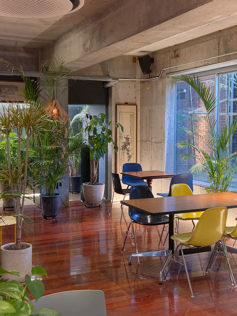 A private café area divided by partition walls