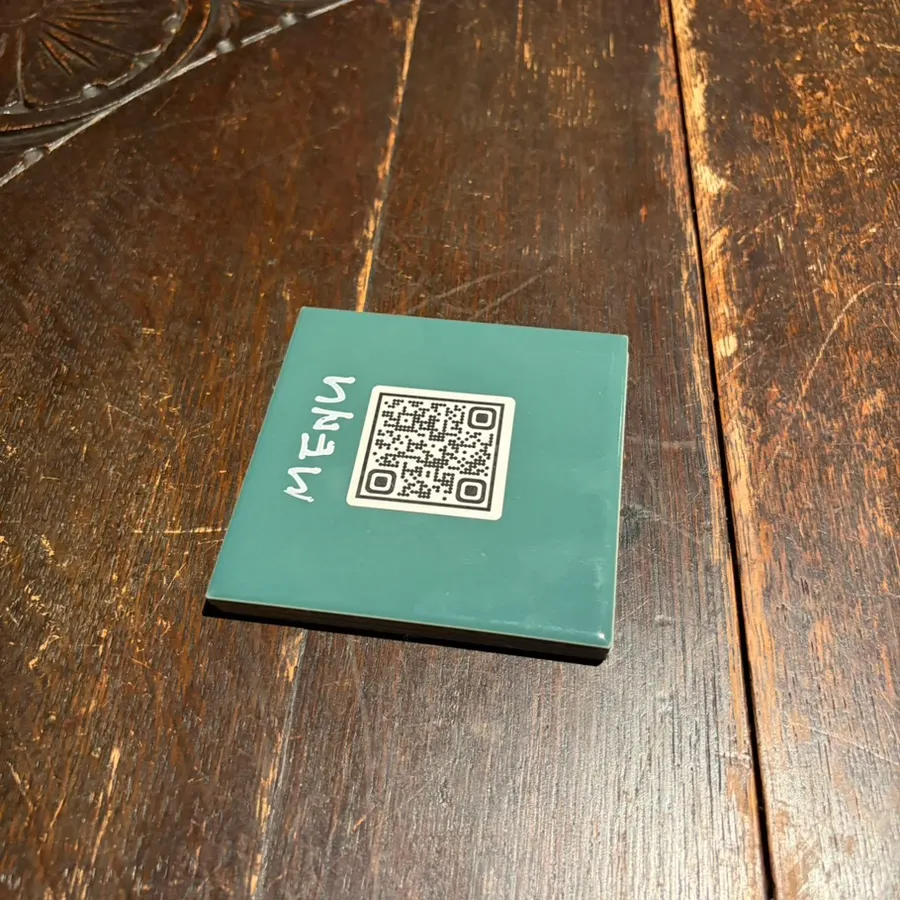 간격이 넓은 서원안길 합정 테이블 자리