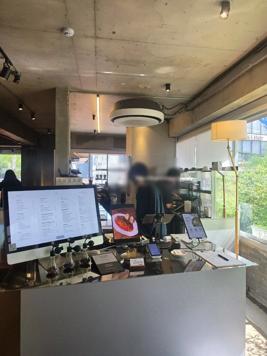서원안길 합정 커피와 음료 메뉴판