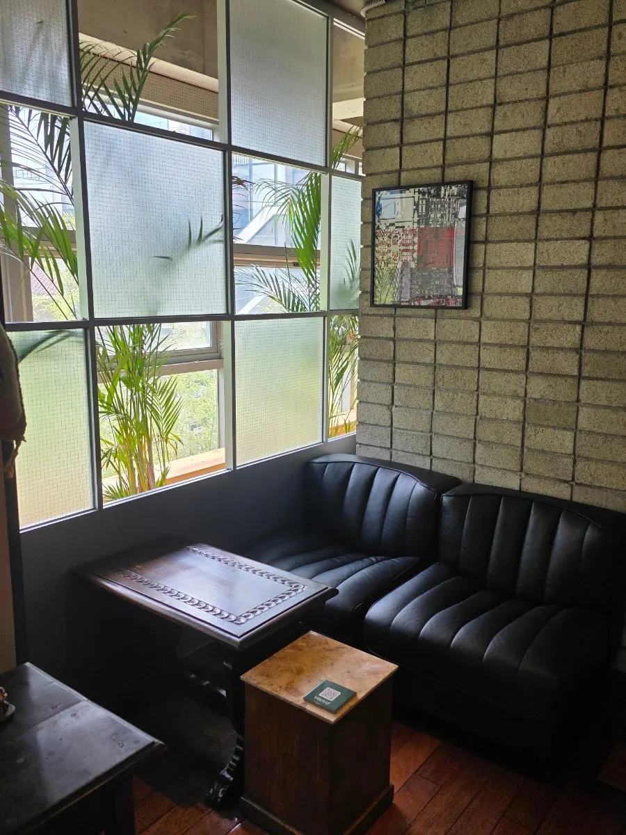 2nd floor seating divided by partitions at Seowon Angil