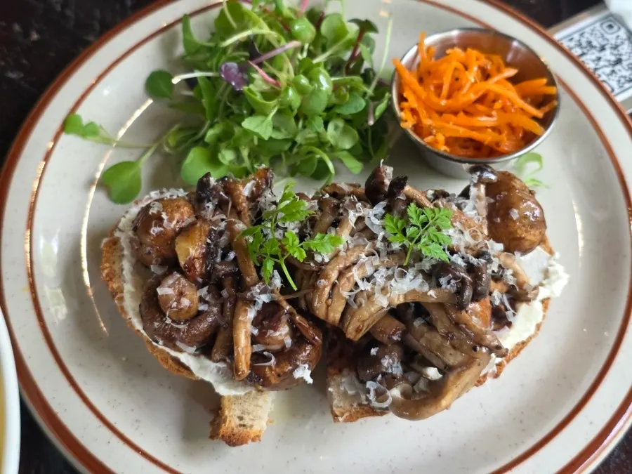 Truffle Mushroom & Balsamic Open Sandwich plated