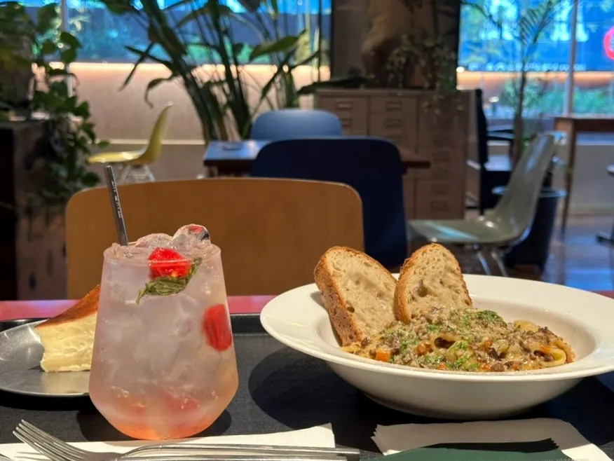 서원안길 라구파스타와 바질토마토에이드 상차림
