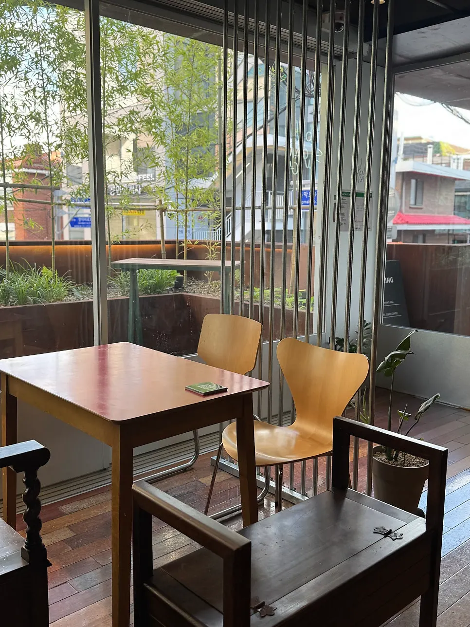 2nd floor seating decorated with lighting and décor pieces