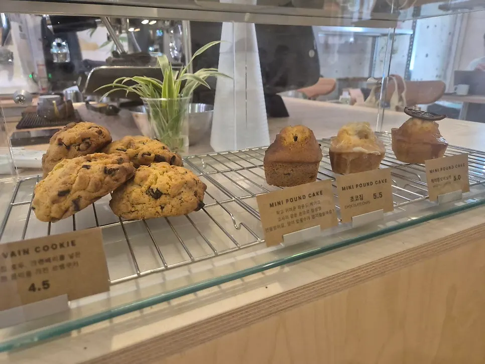 Dessert display case at Sese Coffee