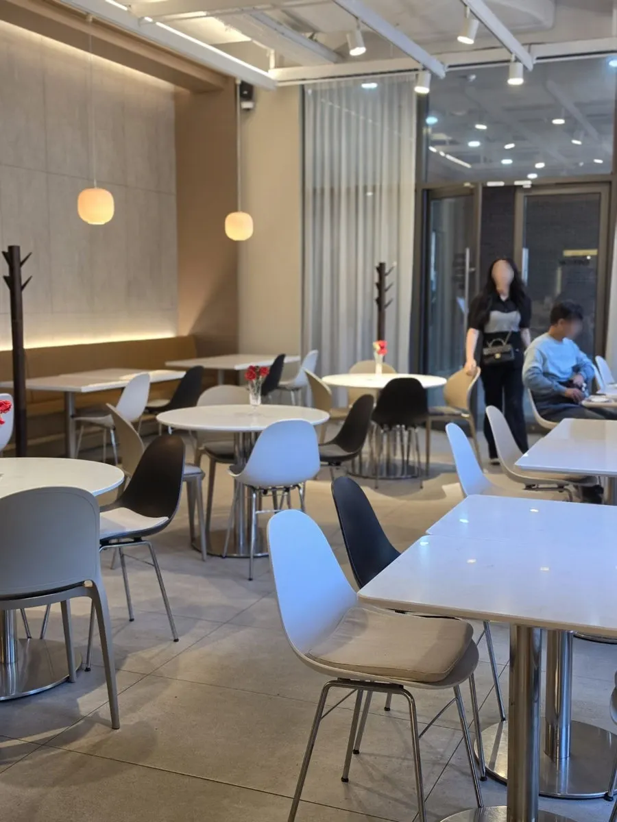 Indoor seating at Seventy Four Myeongdong Cathedral Main Branch