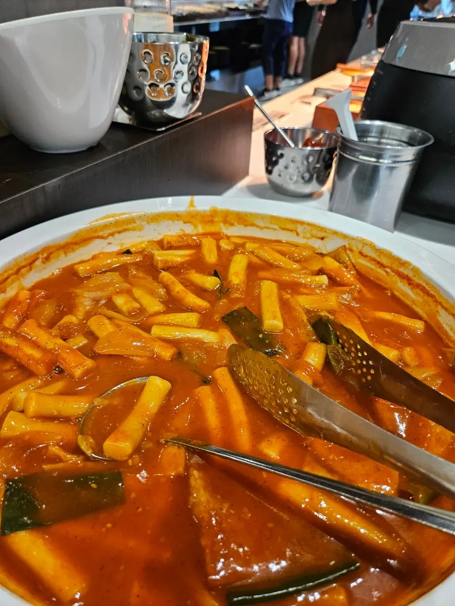 Tteokbokki taken from the buffet's snack food corner
