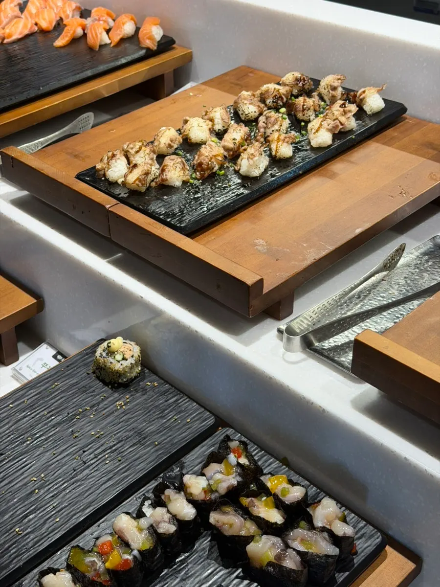 Meat and vegetables placed on a rice paper wrap