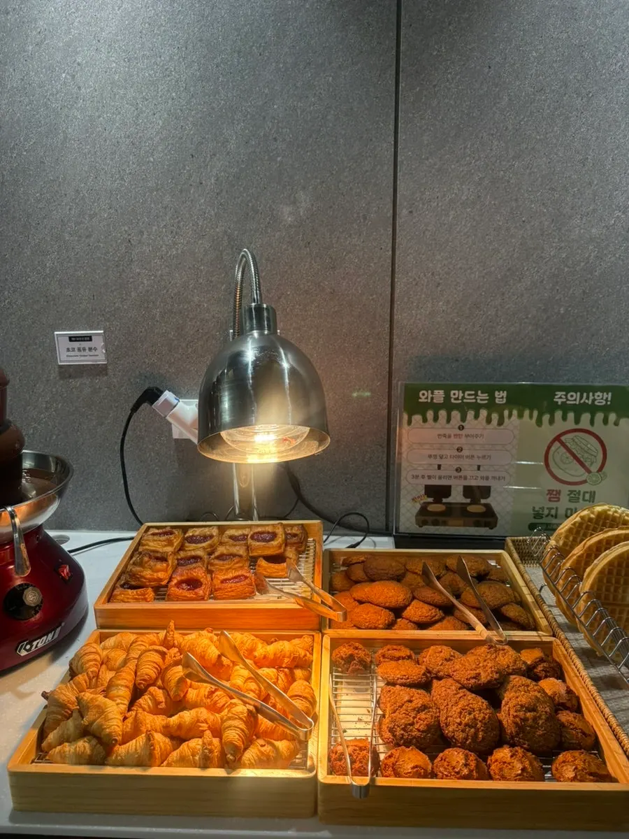 Chocolate fondue at the dessert corner