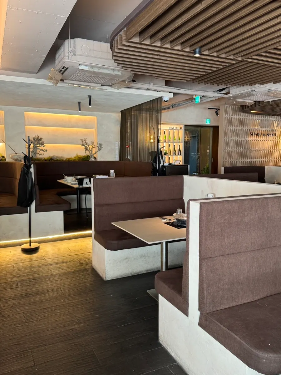 Widely spaced regular table seating at Shabu In Seoul
