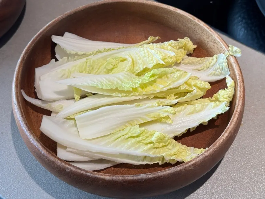 Vegetable plate served with the shabu-shabu