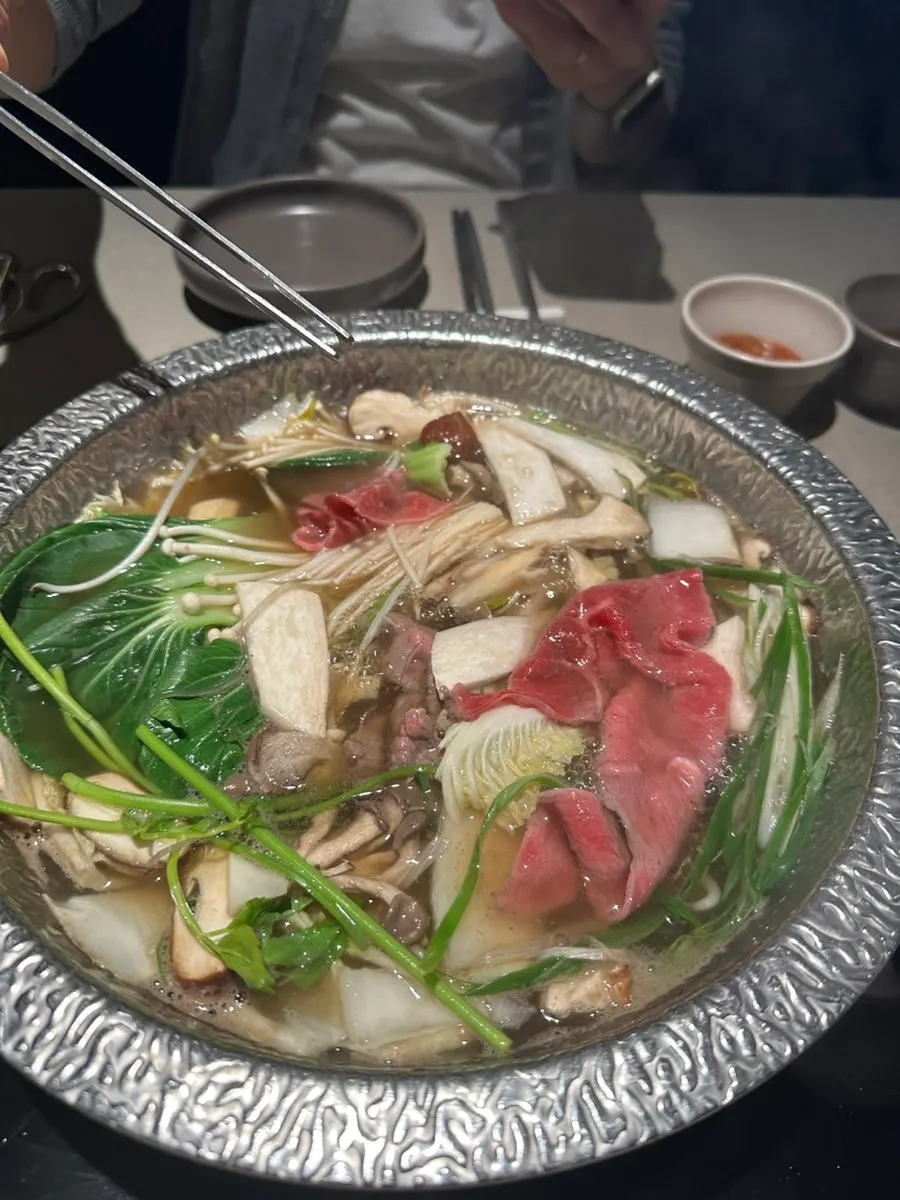 반숙 계란이 들어간 스카치에그