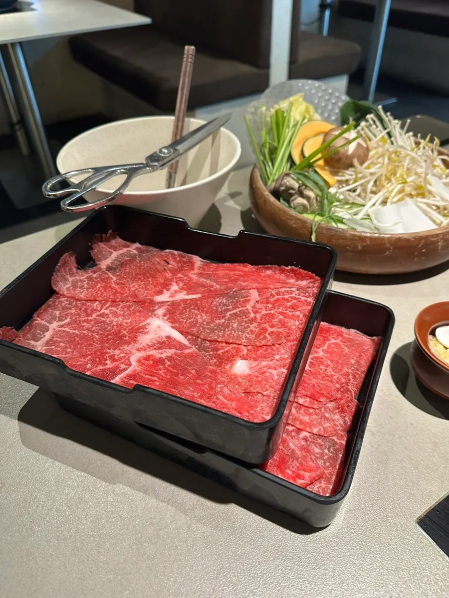 스카치에그 단면