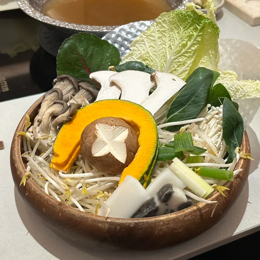 Cooking meat in the clear mushroom broth