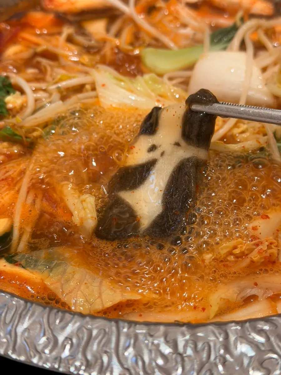 The panda bunmoja found among the vegetables