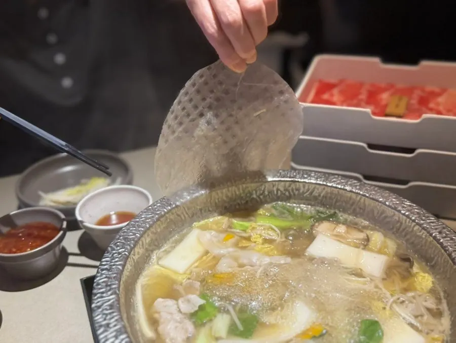 기본 구성으로 나온 분모자 사리