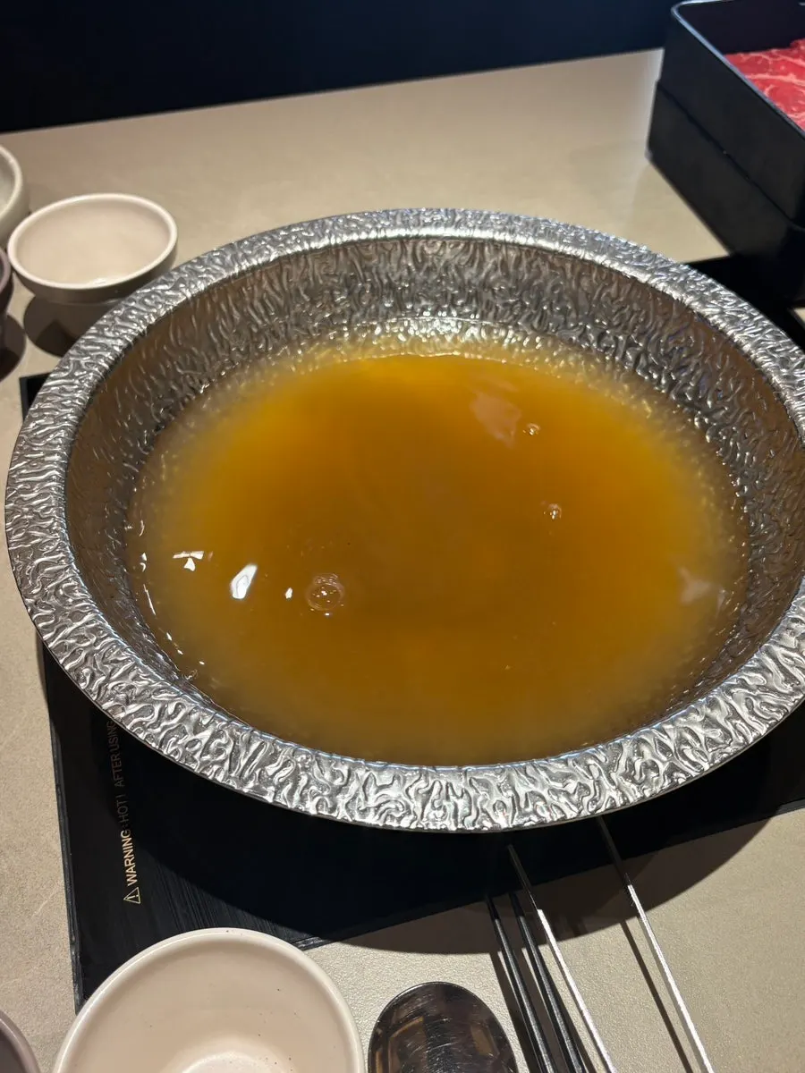 Table setup of the Prime Angus eye of round shabu-shabu set
