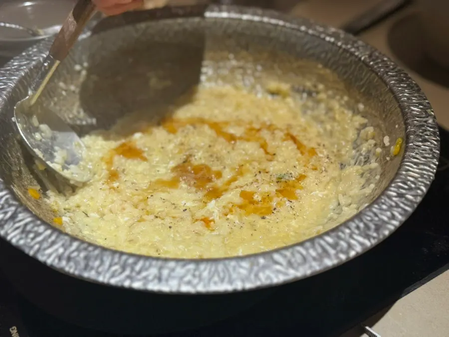 완성된 계란죽 한 그릇