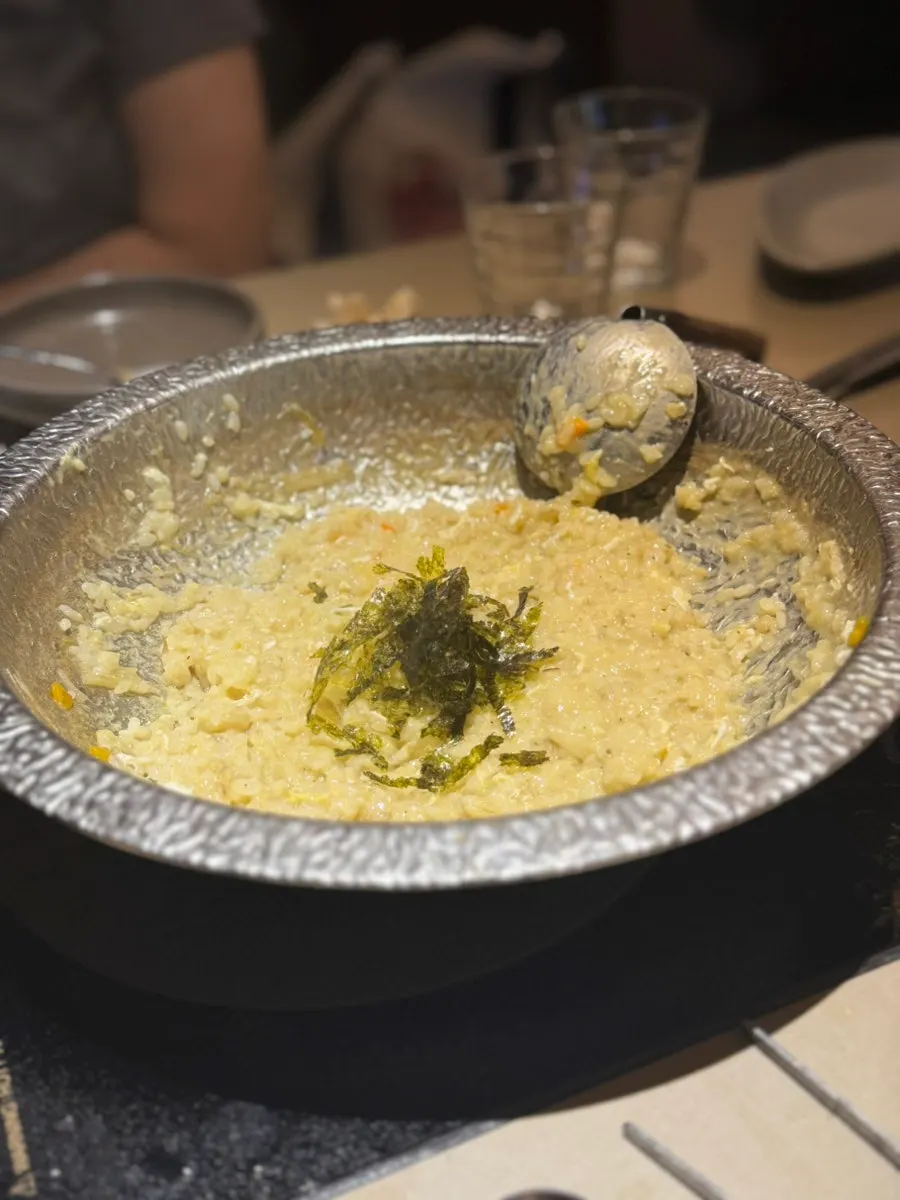 참기름과 김가루를 올린 계란죽