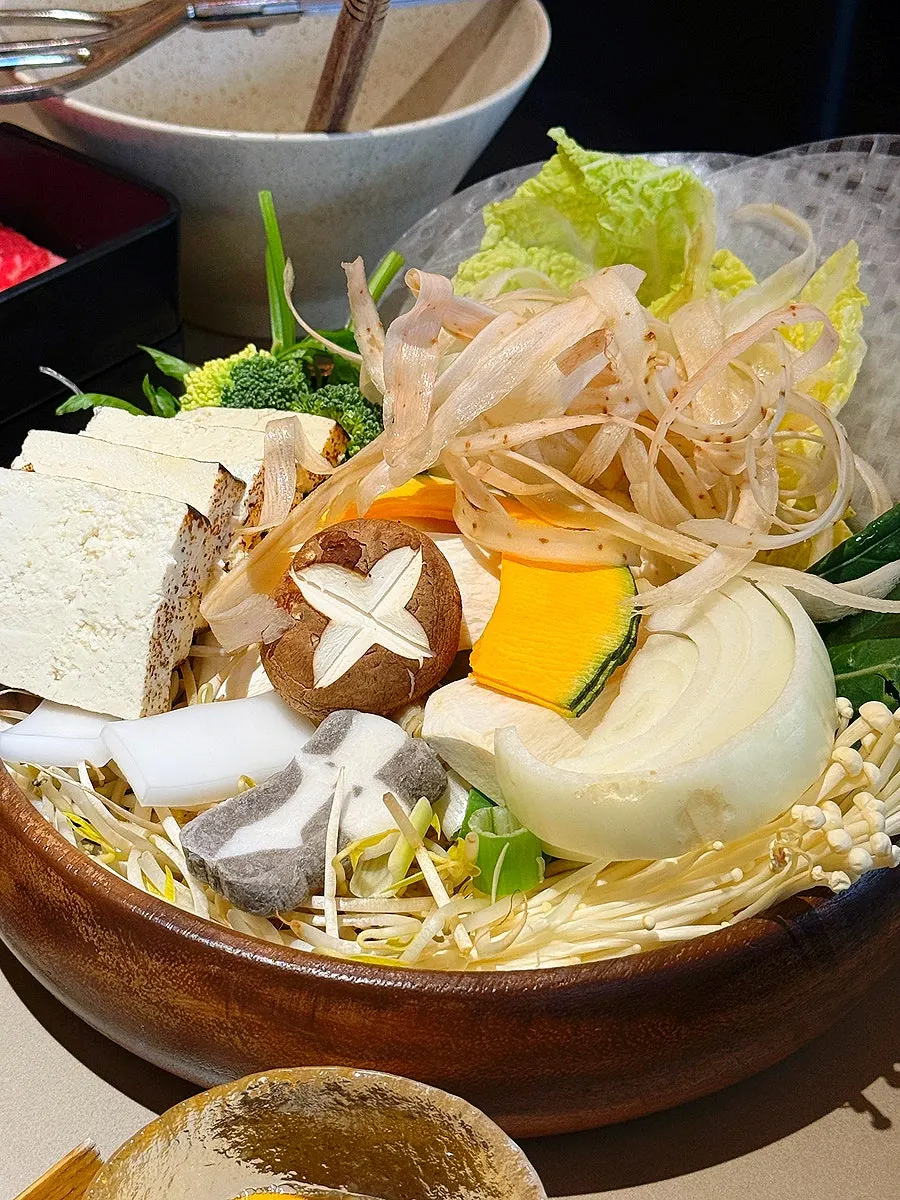 Plated sukiyaki meat and vegetables