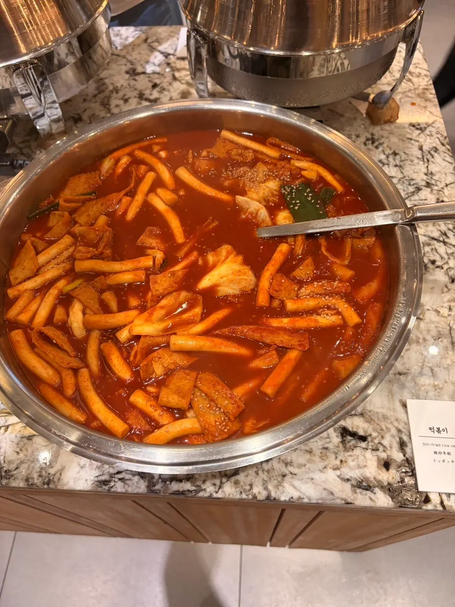 Crispy chicken from the self-bar