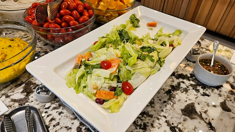 Vegetable display for shabu-shabu