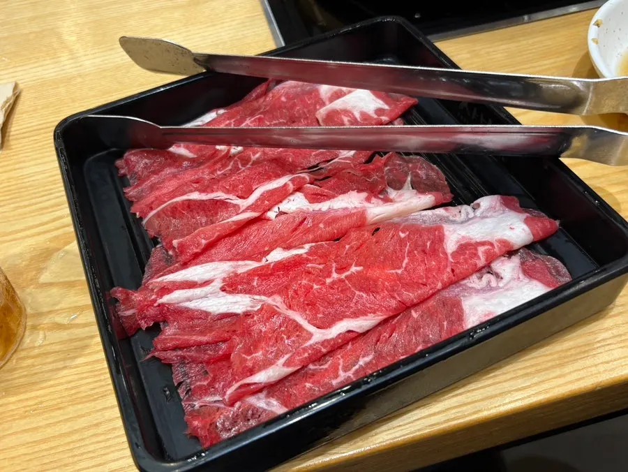 A full dinner spread at Shabu20 Daegu Bokhyeon branch