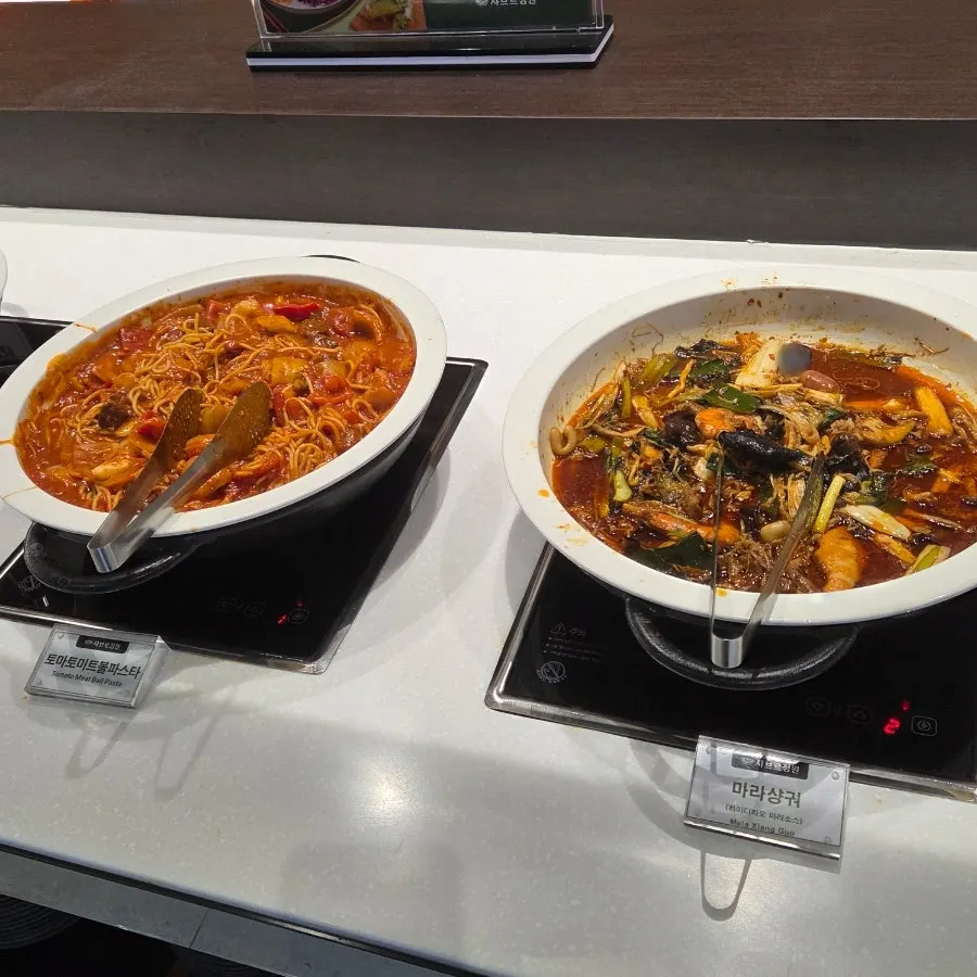 Shrimp and chicken bites at the buffet