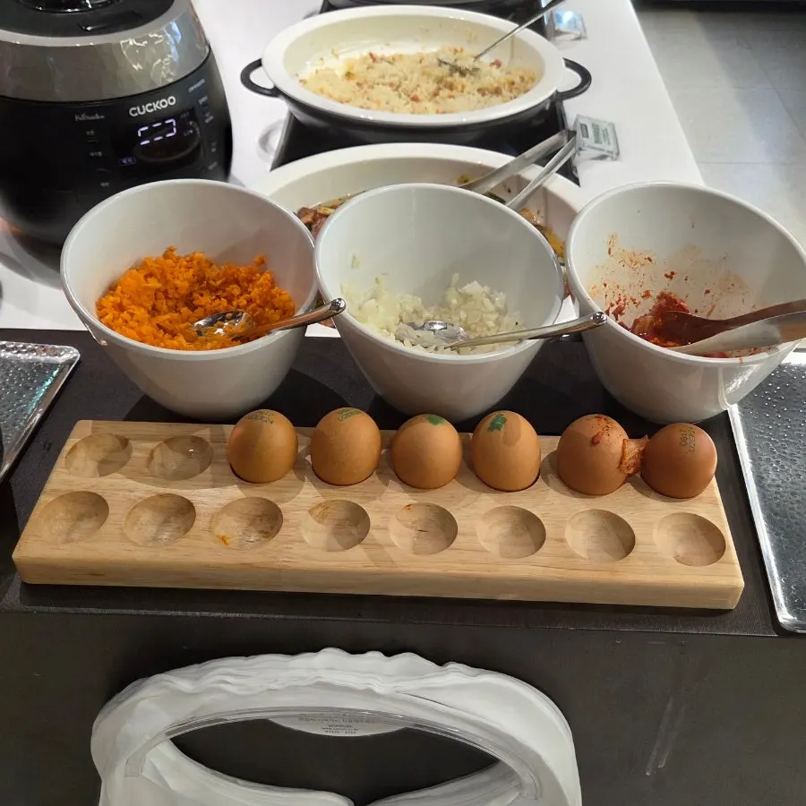 Tray of kimmari and cheese balls