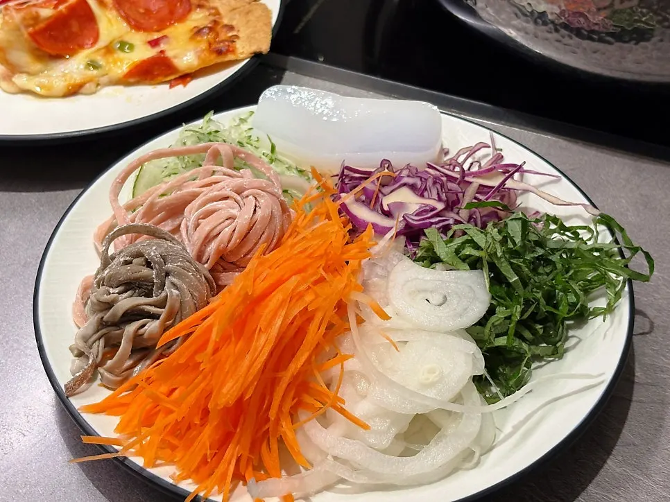 Rice wrap filled with meat
