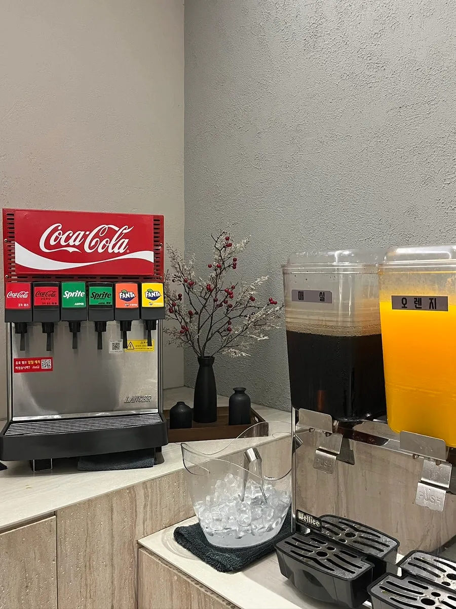 Sauces and self-serve porridge corner