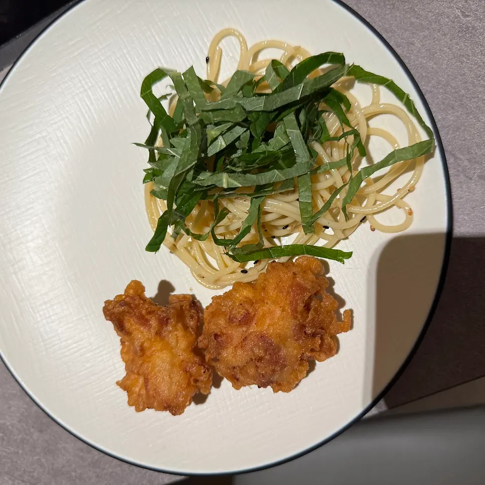 Chicken from Shabuway's salad bar