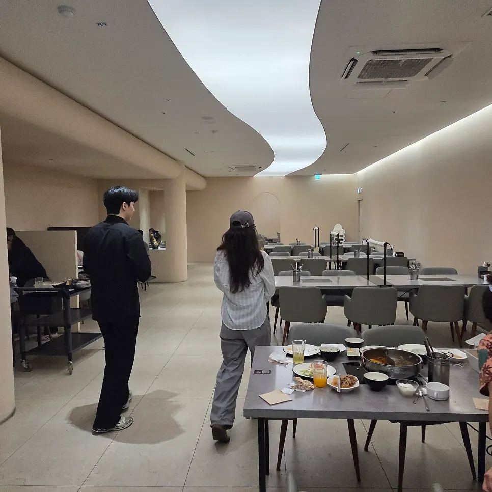 Entrance to Shabuway Ruwon City Cheongna Branch on the 2nd floor of Ruwon Top Plaza