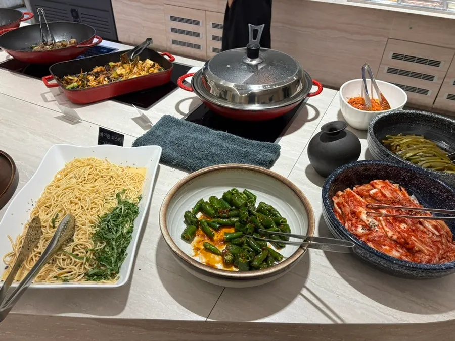샤브웨이 루원시티 청라점 내부 분위기