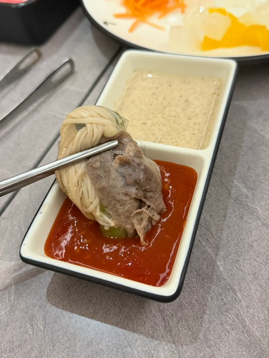 Sauce made following the store's recommended combo
