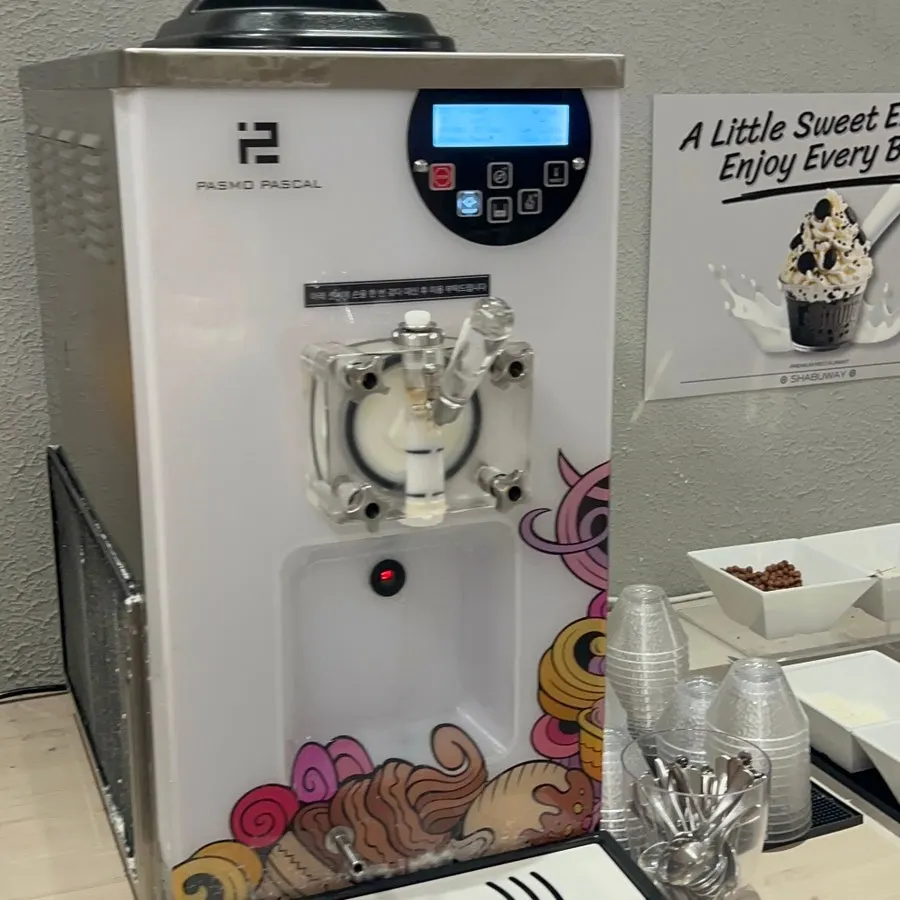 All-you-can-drink beverage corner at Shabuway Ruwon City Cheongna Branch