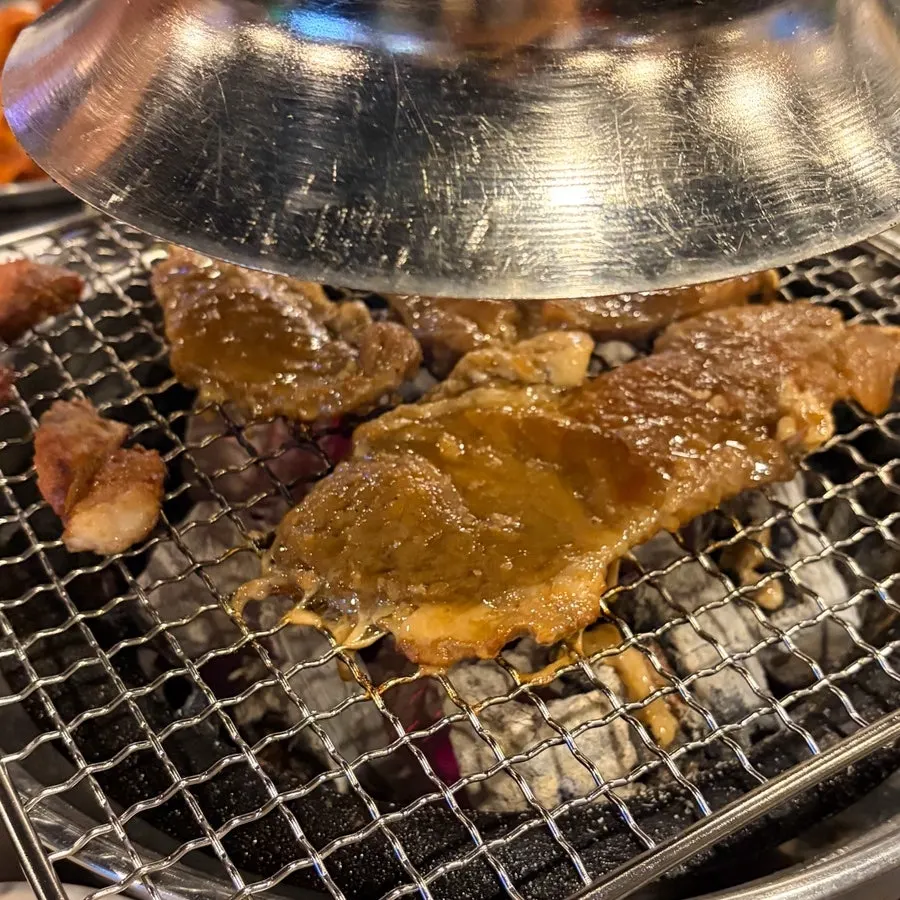 고기와 곁들인 된장술밥