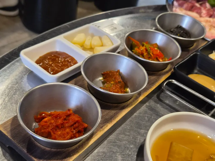 관악산 계란찜과 김치찌개 기본 제공 구성