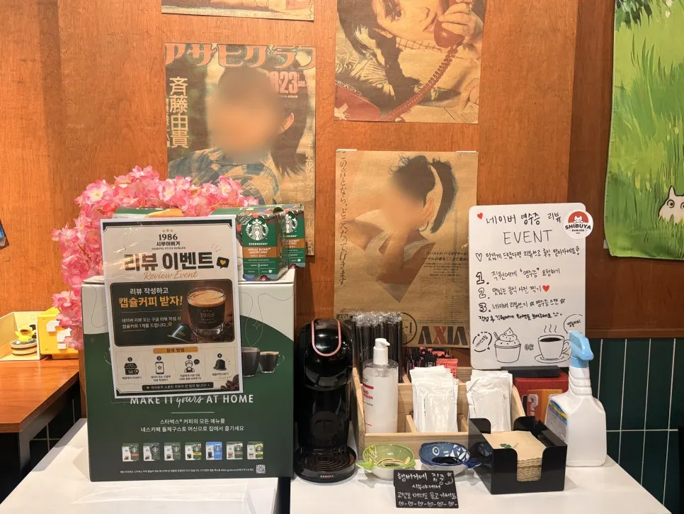 シブヤバーガーのカウンター横のレビューイベント案内