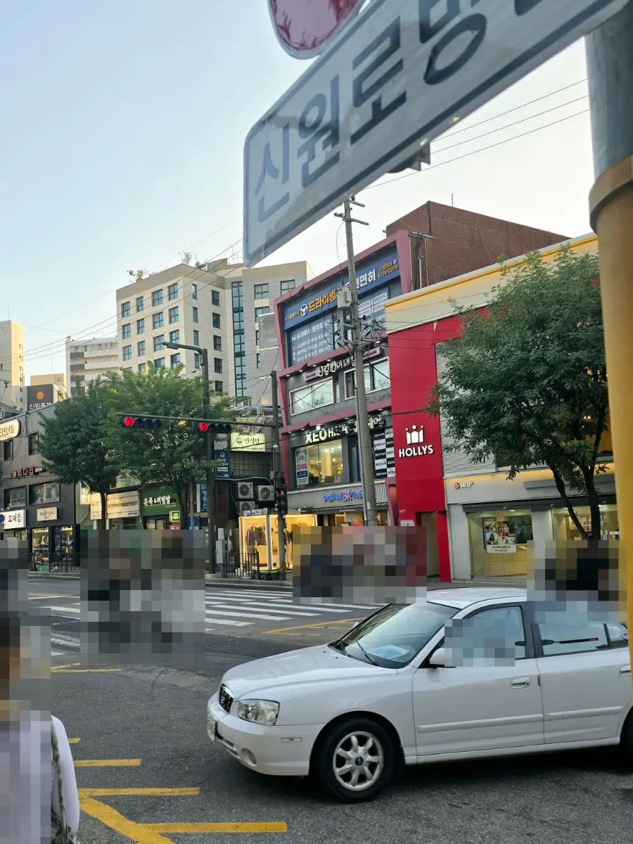 Sillim-dong street leading toward the Daiso