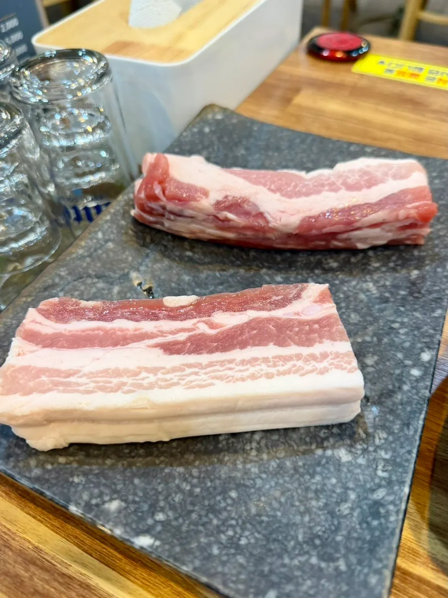 접시에 한가득 담아온 신쭈꾸미